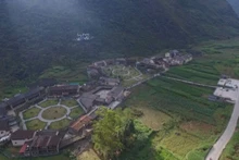 宣光省苗旺社把薇夏村赫蒙族社区文化旅游村一角。