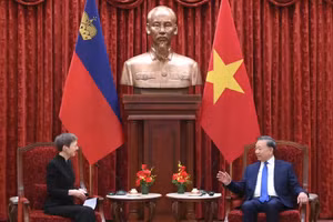 越共中央总书记、国家主席苏林会见列支敦士登公国首相布丽吉特·哈斯。