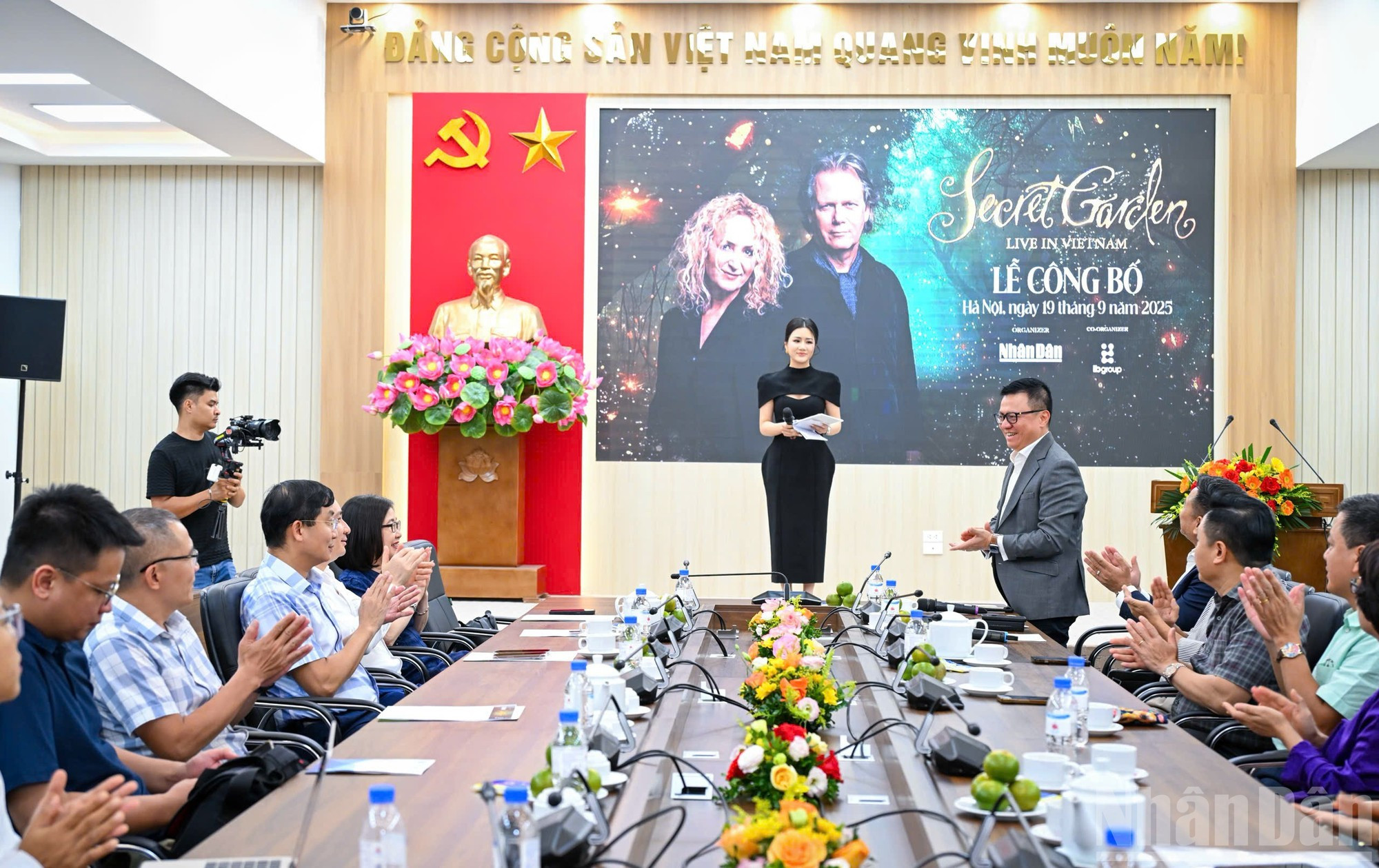 “Secret Garden Live in Vietnam”音乐之夜将于10月18日晚19点30分在河内国家会议中心举行。