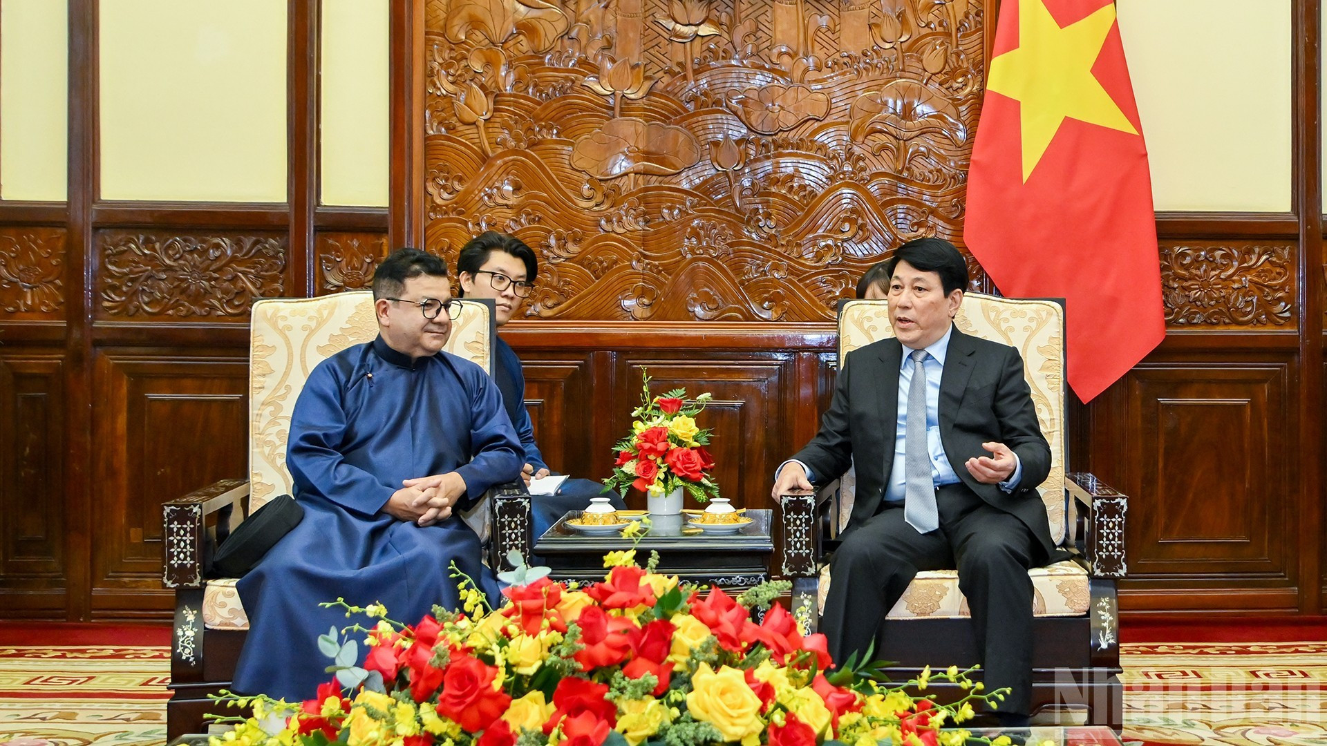 越南国家主席梁强会见智利驻越大使。（水原 摄）