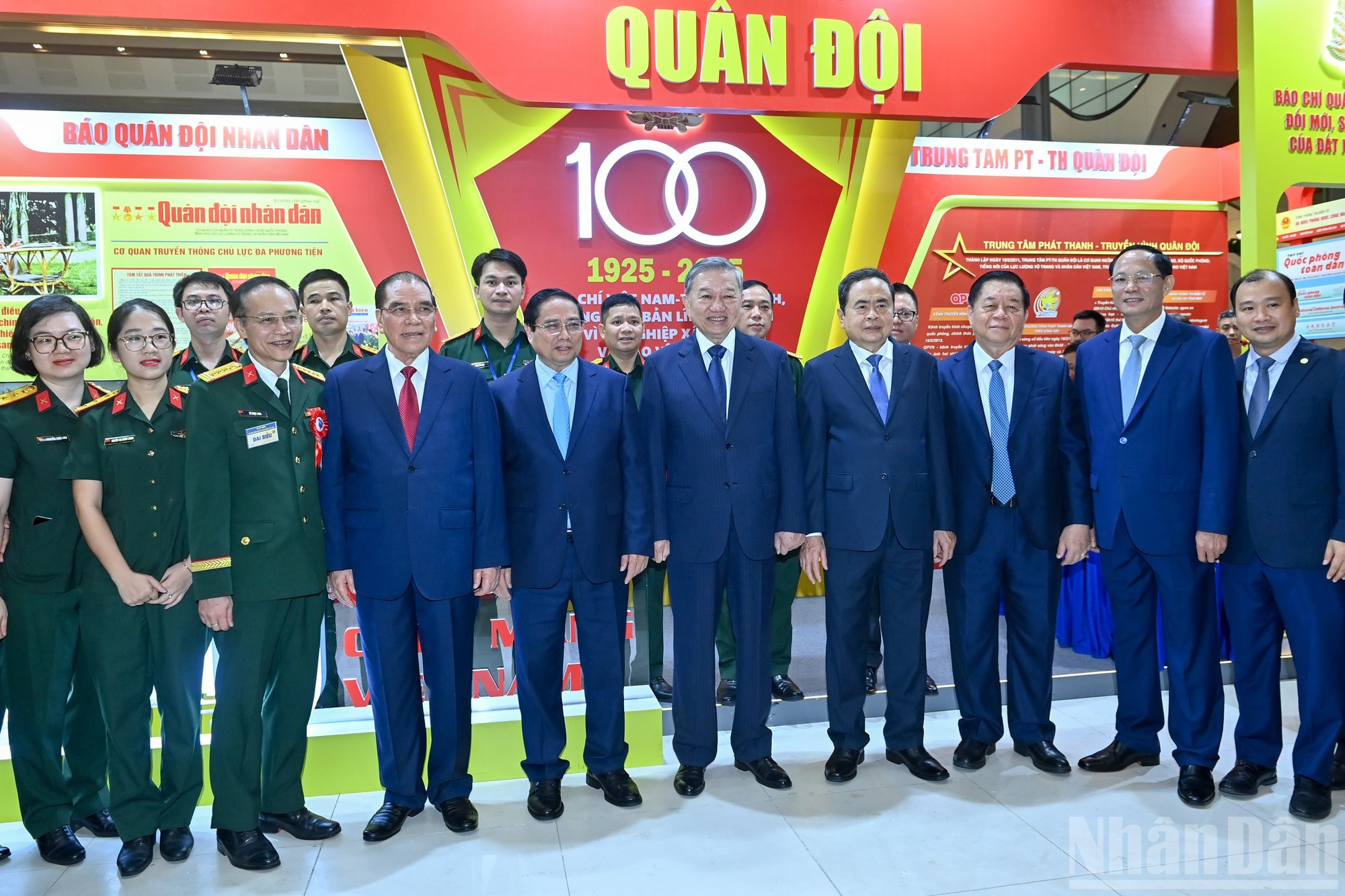 8hoi-bao-8846.jpg
