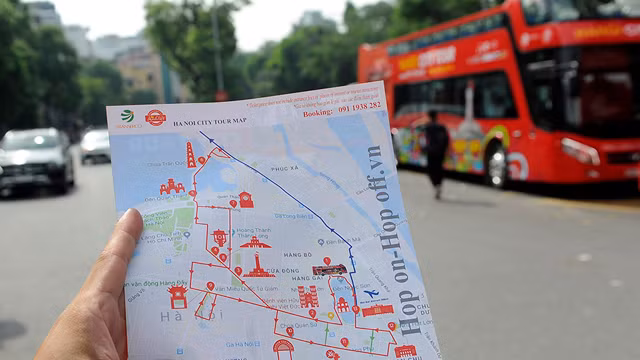 河内首条双层观光巴士正式投运（组图） ảnh 6