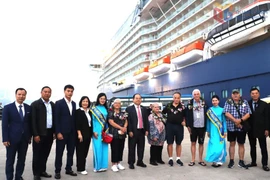 2026年元旦假期期间，广宁省各旅游景点接待游客规模较平日增长了20%—30%。（图片来源：《广宁报》）