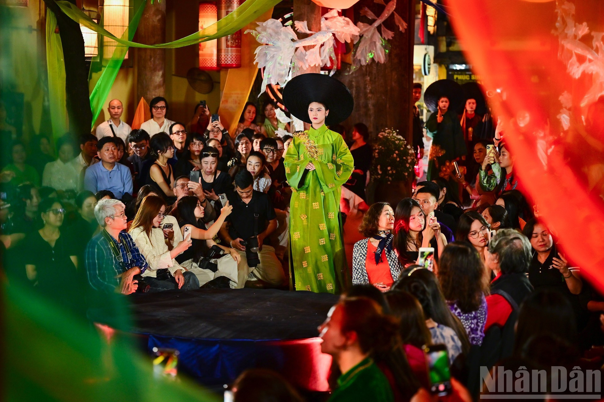 庆祝越南文化遗产日20周年系列活动隆重开幕【组图】