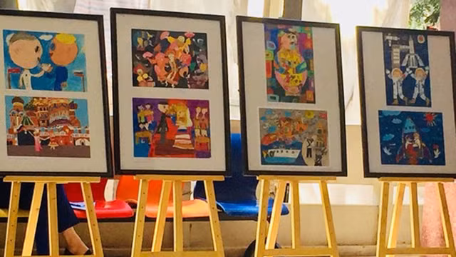 获奖的绘画作品。（图片来源：西贡解放报）