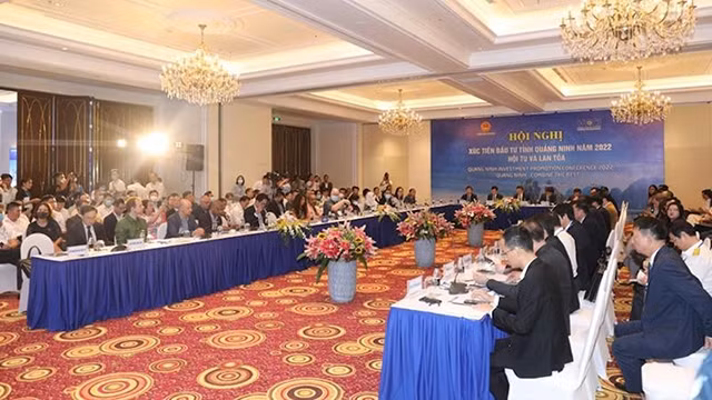 “汇聚与传播”的2022年广宁省投资促进会议。