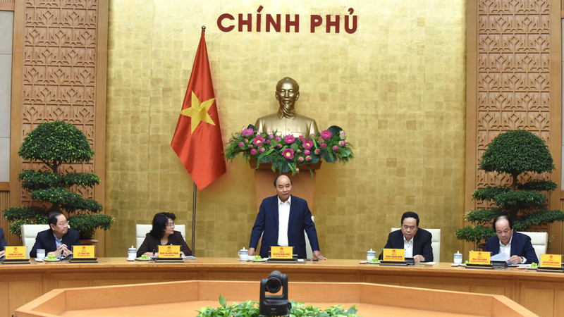 阮春福总理在会上发表讲话。（陈海 摄）