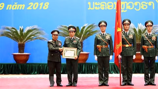 授勋仪式。（图片来源：越通社）