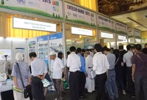 2015年河内优质能源与环境国际博览会。（图片来源：越通社）
