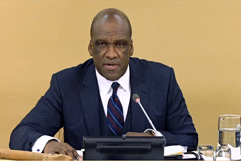 本届联大主席约翰·阿什。