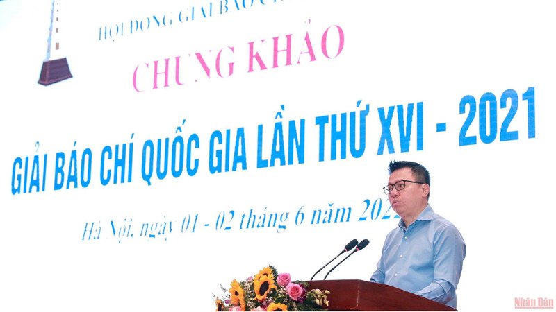 黎国明同志发言。（成达 摄）