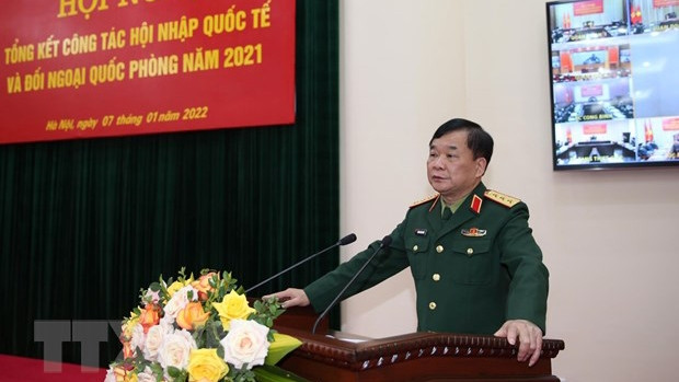 黄春战上将发表讲话。