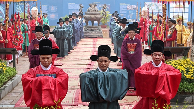 河内升龙皇城再现宫廷过年祭祀礼仪。（图片来源：民智报）