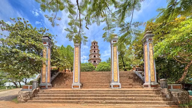 承天顺化省天姥寺。