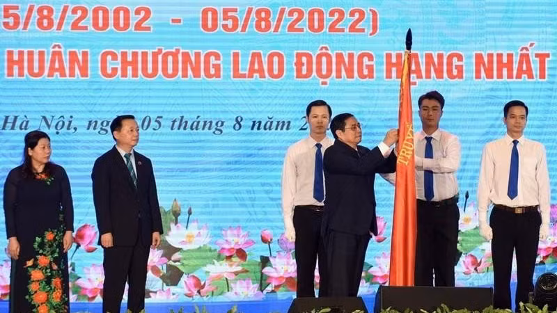 范明正总理出席自然资源与环境部成立20周年庆典。（陈海 摄）