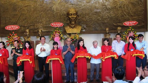 图片展开幕剪彩仪式。（图片来源：越南人民军队网报）