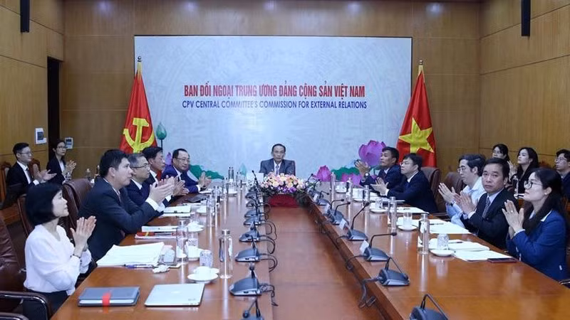 越南共产党代表团以视频形式出席了中国共产党与世界马克思主义政党论坛。（图片来源:dangcongsan.vn）