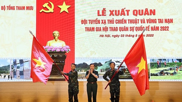 参加2022年国际军事比赛的“战术射手”队和“事故区”队出征仪式。