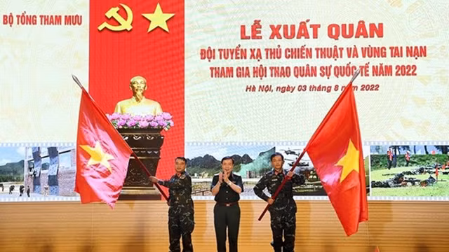 参加2022年国际军事比赛的“战术射手”队和“事故区”队出征仪式。