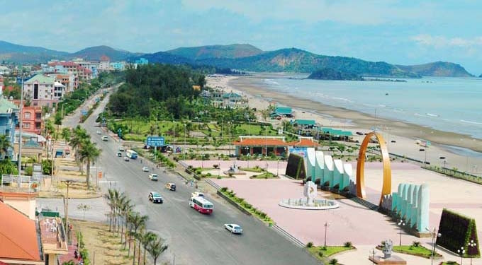 义安省炉门海滩。