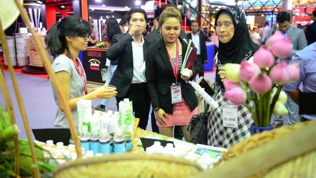 越南的展位一直吸引众多合作伙伴和参观者。