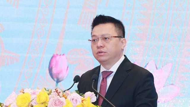 越共中央委员、《人民报》社总编辑、中央宣教部副部长、越南新闻工作者协会主席、2022年全国报刊展组委会主任黎国明。