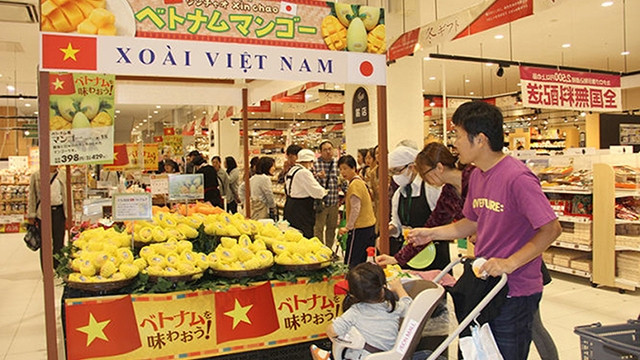 附图。