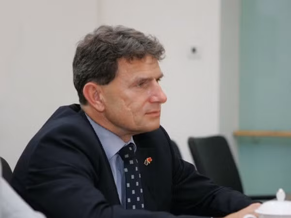 欧盟驻新加坡大使普契。（图片来源：越通社）