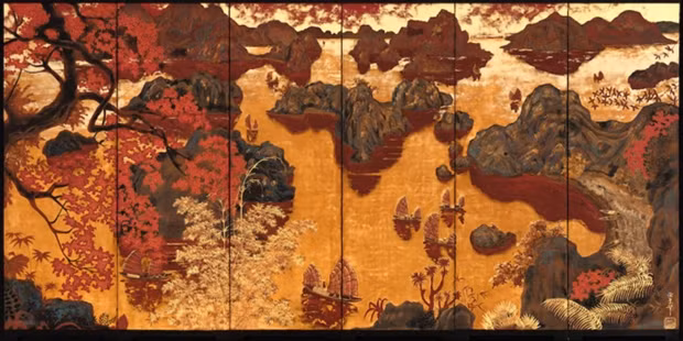 磨漆画作品《下龙湾黄昏》。