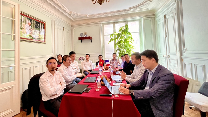 “能源领域在欧洲和越南的发展趋势和挑战”研讨会场景。（图片来源：越通社）