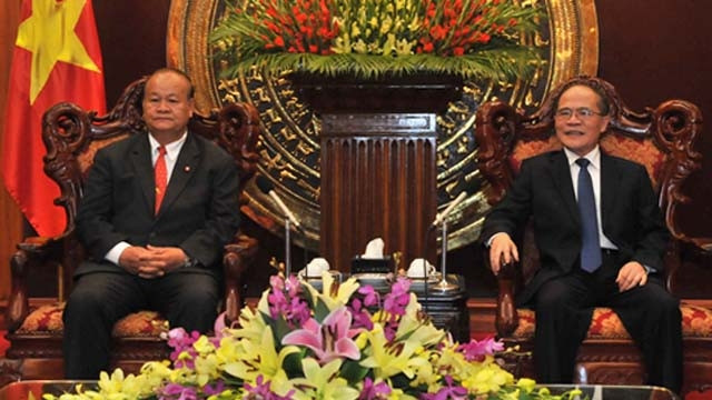 阮生雄主席会见泰国客人。 (Photo: 图片来源：VOV)