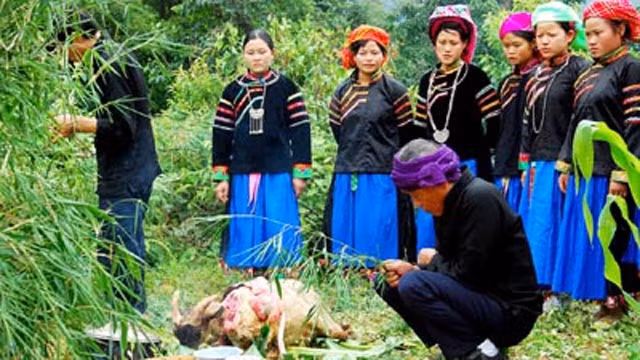 祭祀仪式比较简单但极具意。