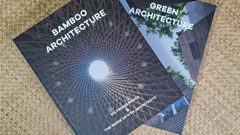 《竹子建筑》(Bamboo Architecture )和《绿色建筑》(Green Architecture )两本建筑书籍。
