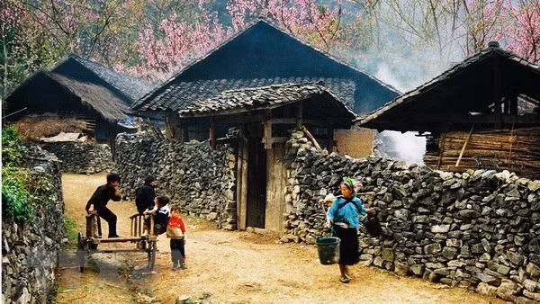 同文岩石高原的日常生活。