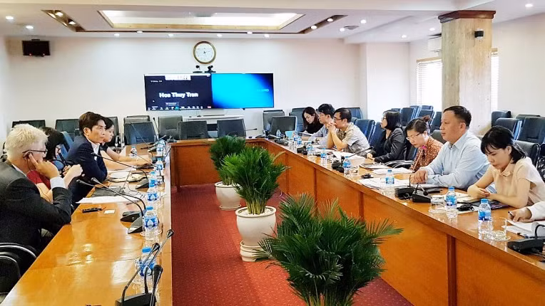 会议场景。（图片来源：UBCKNN）