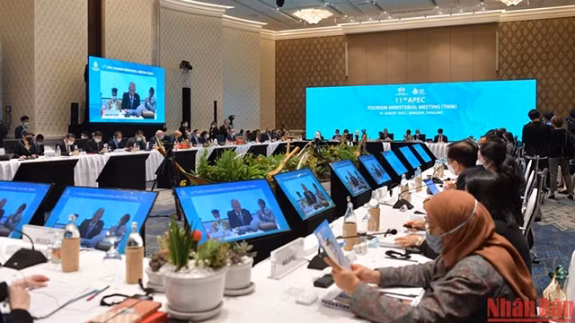第十一届亚太经合组织旅游部长会议。