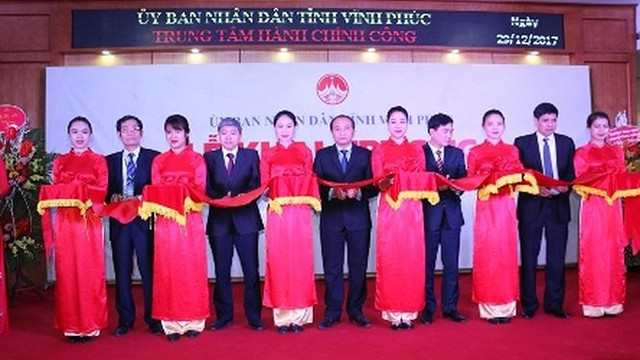 越南永福省公共行政服务中心落成仪式。（图片来源：前锋报）