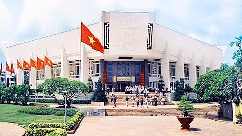 附图：展会在胡志明博物馆举行。