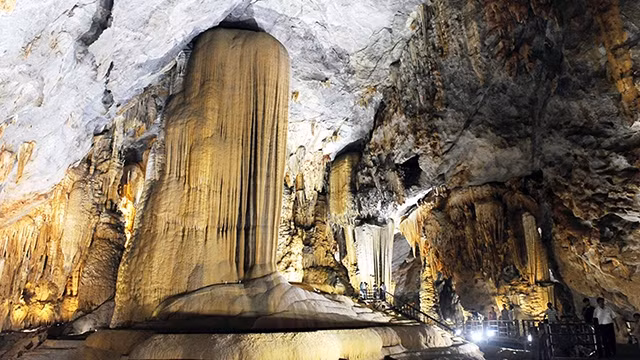 天堂洞生态旅游区。