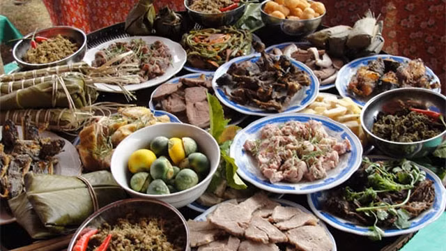 附图。