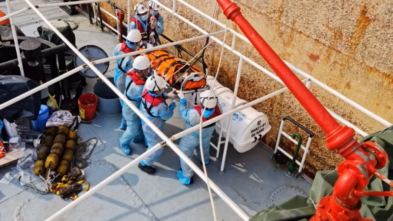 越南及时营救一名外籍船员。