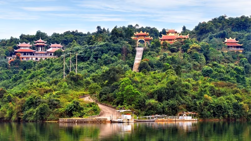 承天顺化省白马竹林禅院。