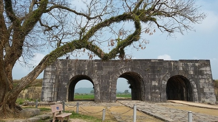 胡朝城。