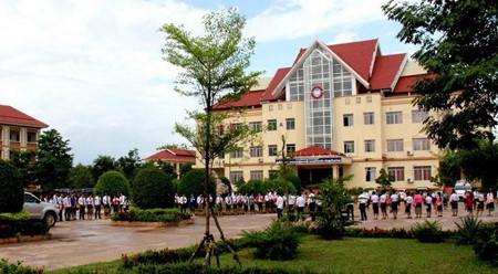 Dongkhamxang财政经济学院的一角。（图片来源：越通社)