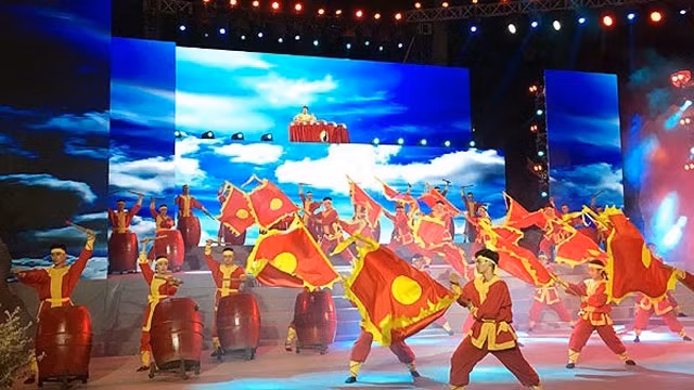 文艺表演节目之一。（图片来源：VOV）