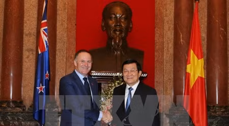 越南国家主席张晋创会见新西兰总理约翰•基。（图片来源：越通社）