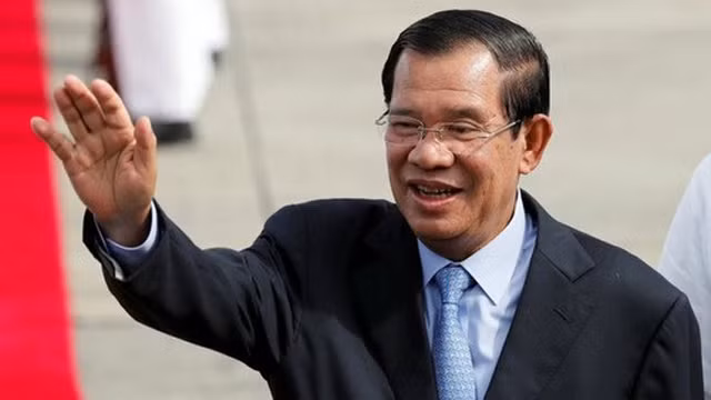 柬埔寨首相洪森对越南进行正式访问。