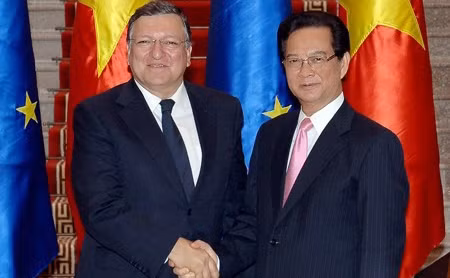 越南政府总理阮晋勇与欧盟委员会主席巴罗佐。