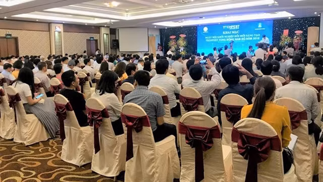 东南部地区创新创业日在巴地头顿省开幕。