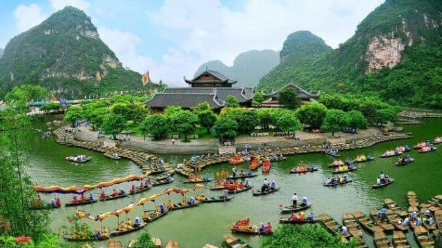宁平省长安旅游景区。